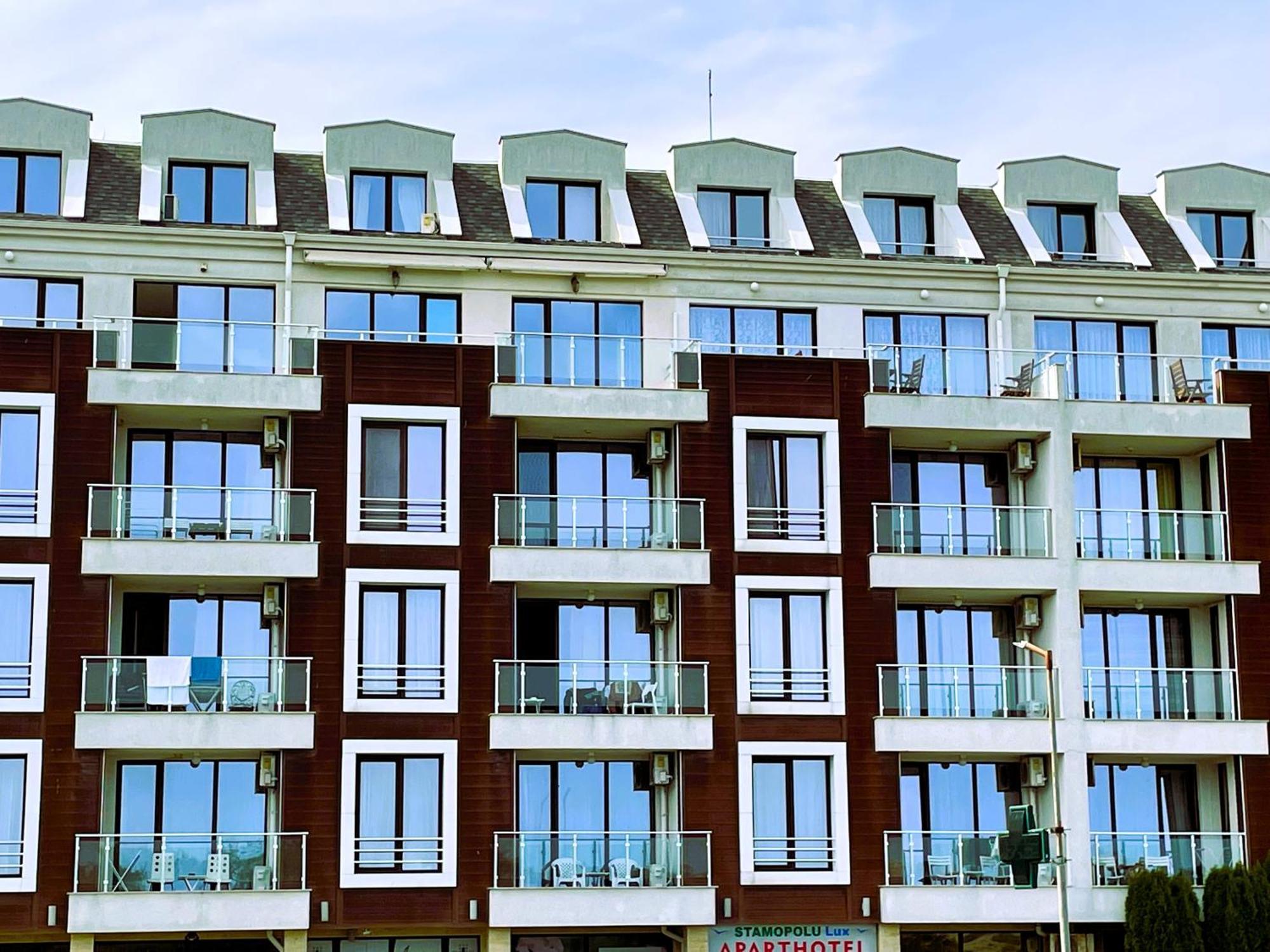 Apart-Hotel Panorama Sea Lux Primorsko Exterior photo