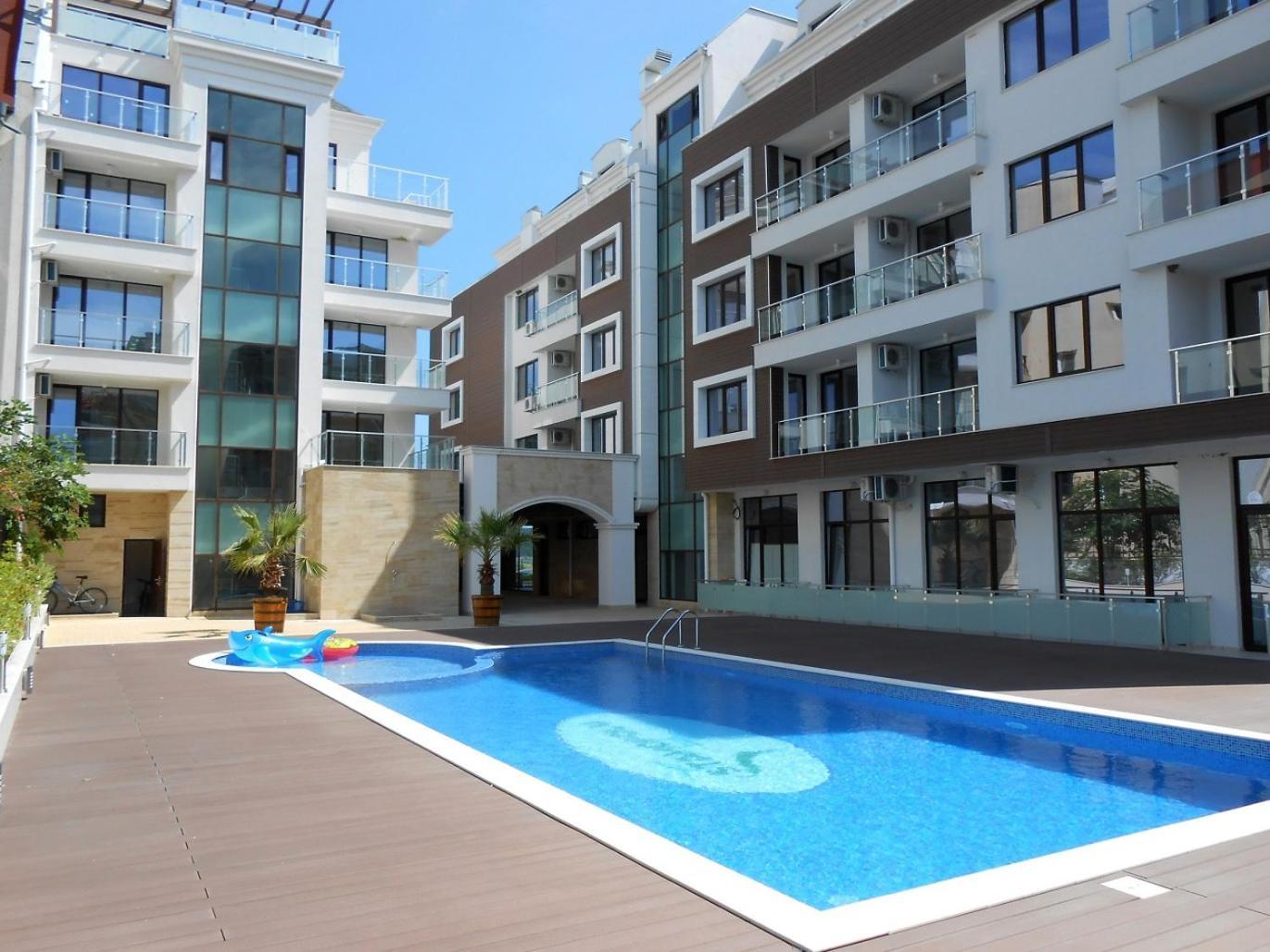 Apart-Hotel Panorama Sea Lux Primorsko Exterior photo